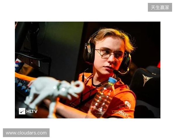 多家媒体:前拜仁,曼城后卫德米凯利斯成为马略卡新任主帅